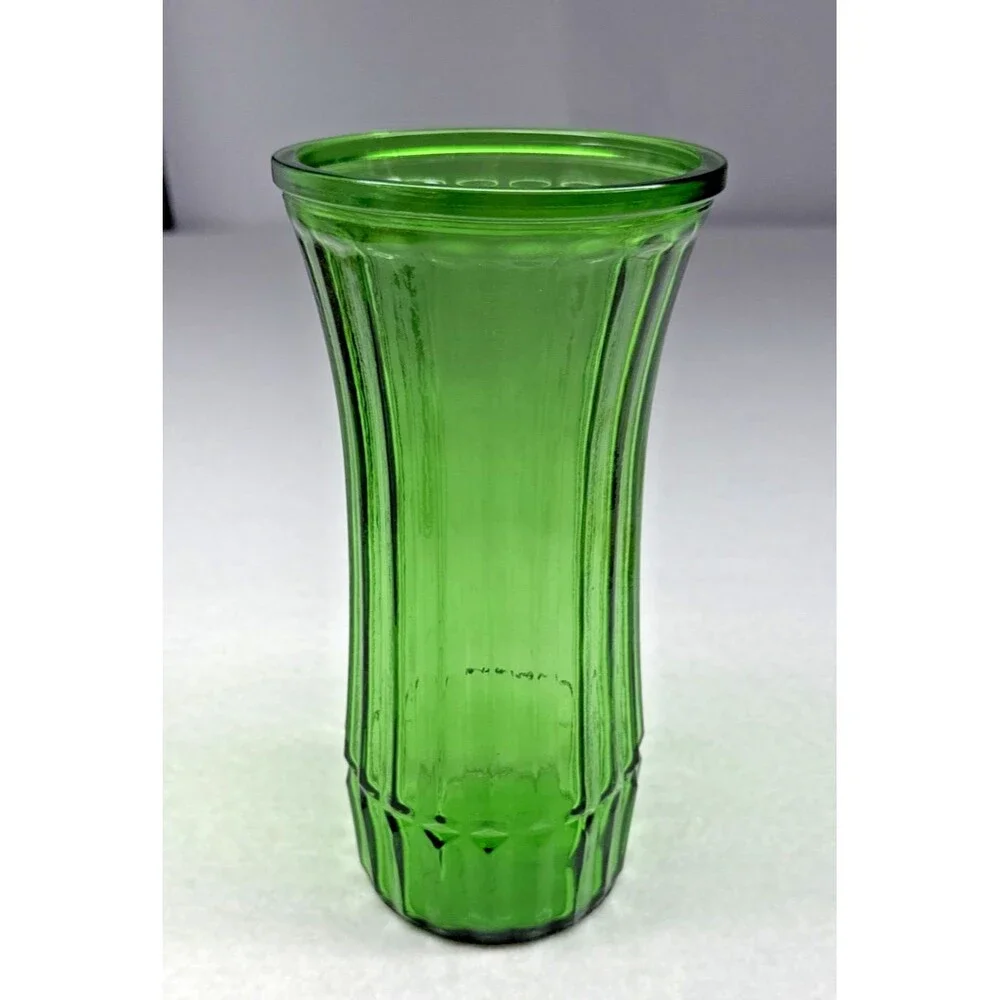 Hoosier Glass 4088-C Green Ribbed Vase Mid Century Art Glass USA Vintage